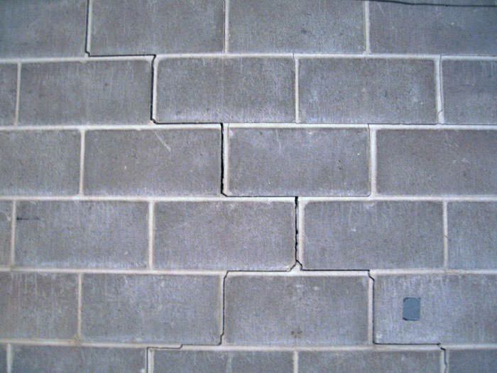 Fixing Cracked Concrete Block Wall
